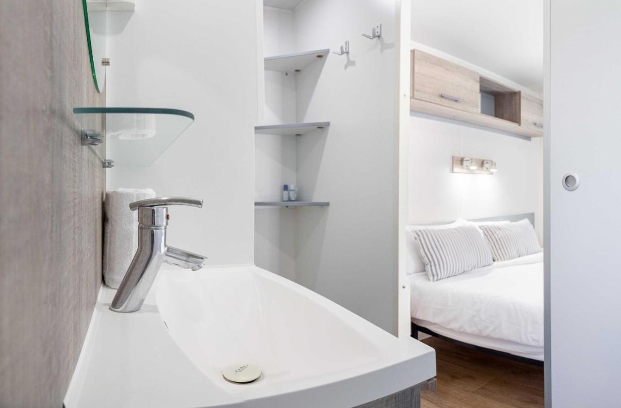 Camping Vila Village Sant Feliu de Buixalleu Eksteriør bilde