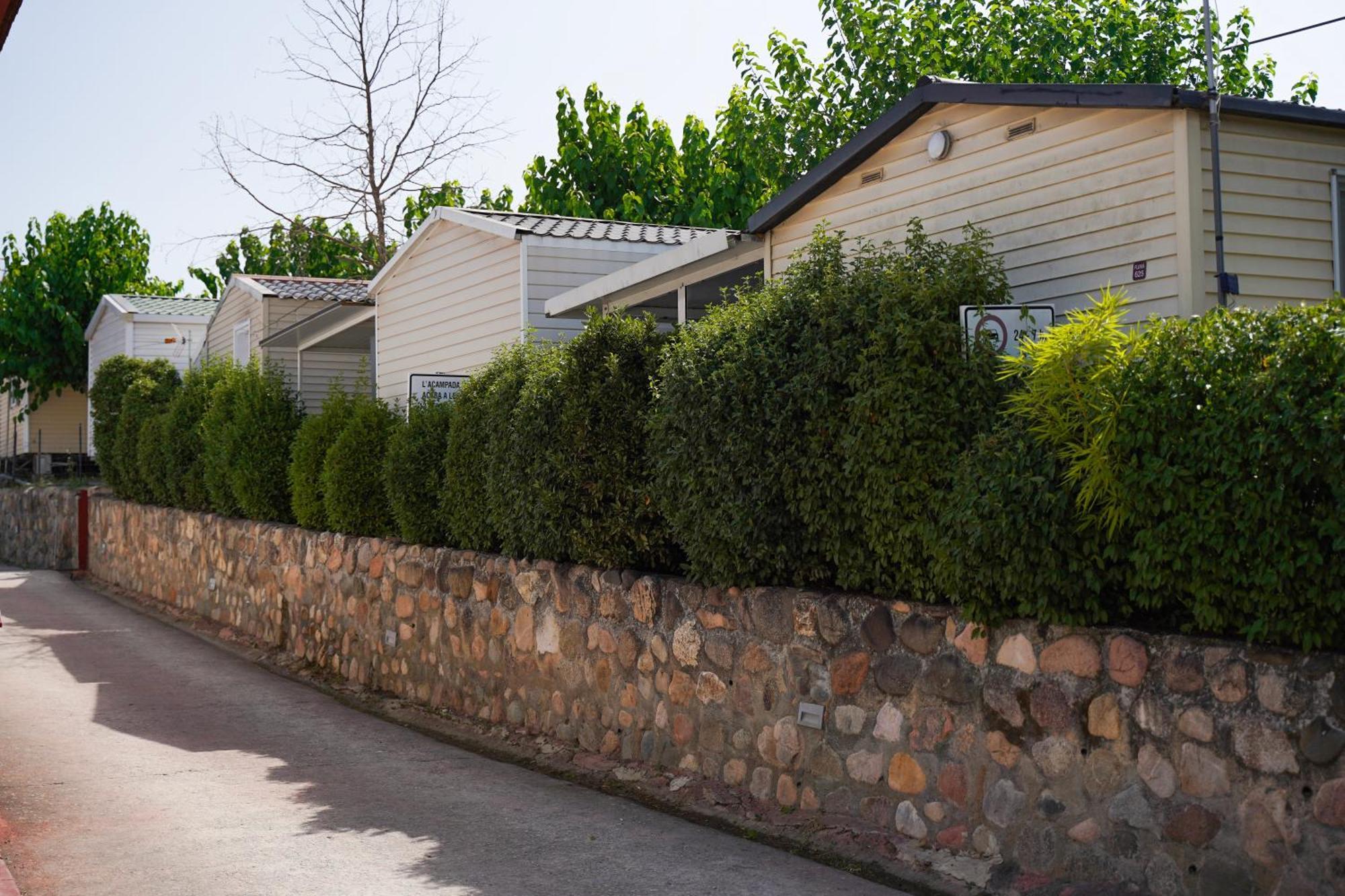 Camping Vila Village Sant Feliu de Buixalleu Eksteriør bilde